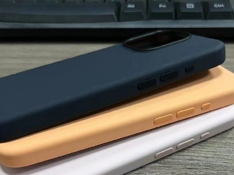 乌拉特中苹果14维修站分享iPhone14手机壳能直接给iPhone15用吗?